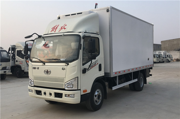 解放虎V 5.2米冷藏車