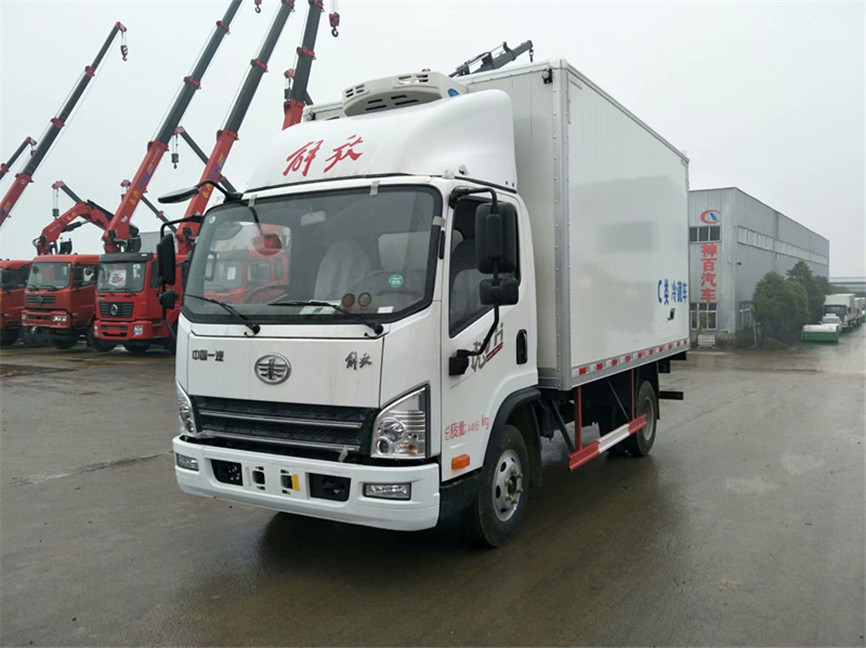 解放虎V 4.2米冷藏車